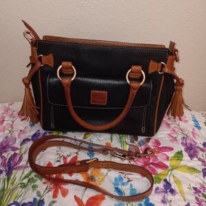 Dooney bourke pebble leather pocket satchel